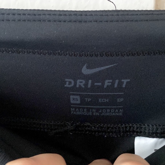 Dri Fit Niki black leggings - Picture 8 of 8